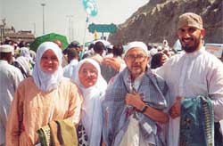 Хиджаб под каской (Hijab by casco)