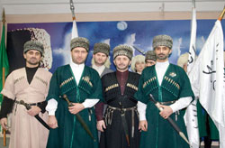 Попытка сплотиться и объединиться